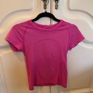 Lululemon Swiftly Tech Short Sleeve size 4